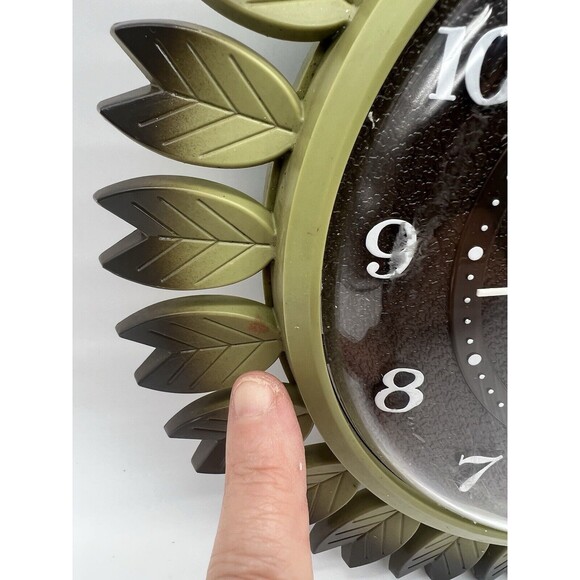 Vintage Westclox Electric Wall Clock Green Leaf MCM Floral Flower READ DESCRIP! - Picture 2 of 13